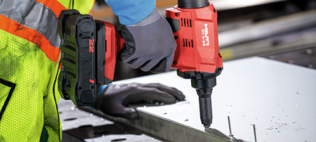 Cordless riveting tool RT 6-22 case 3